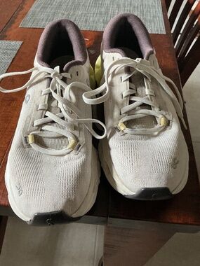 Ladies EUC OC cloudflyers sneakers